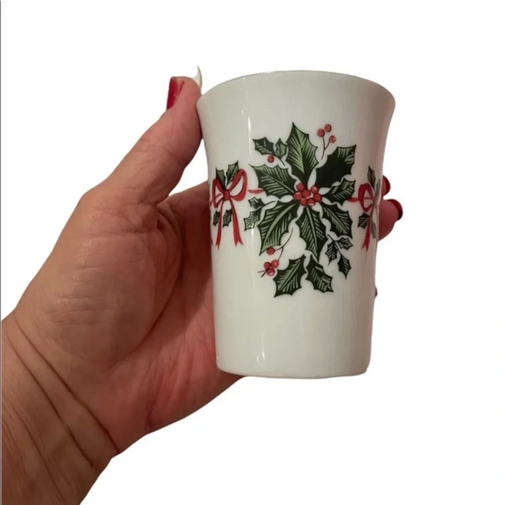 Ceramic Holly and Berry Cup and Soap Dish NWOT